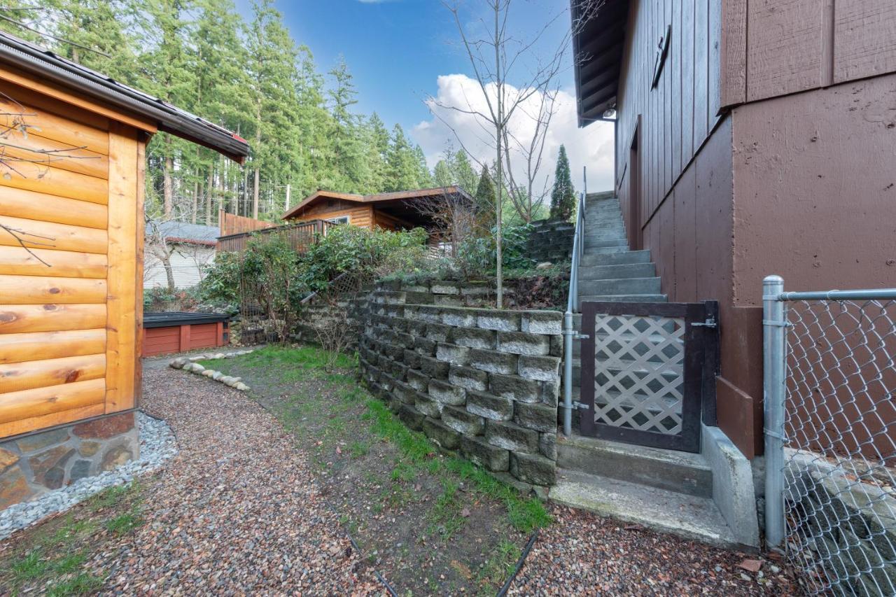 Koi Story Cabin On The Lake - Waterfront, Near Bike Trail メイプルバレー  エクステリア 写真