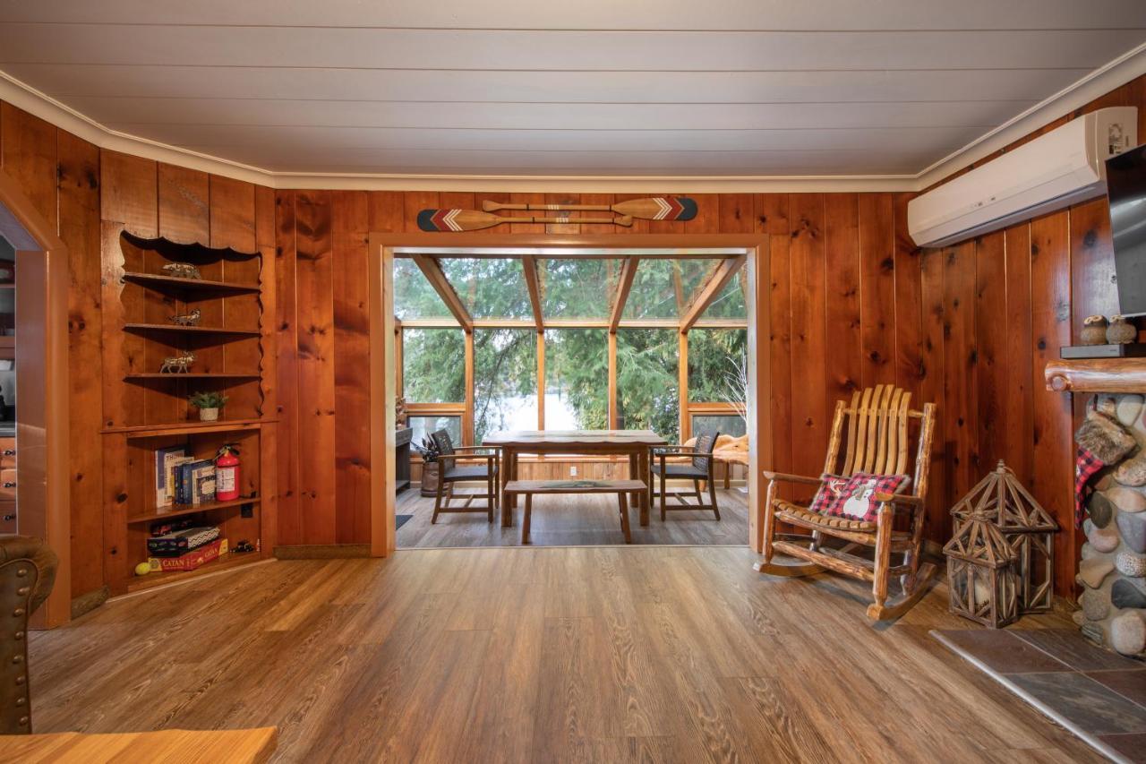 Koi Story Cabin On The Lake - Waterfront, Near Bike Trail メイプルバレー  エクステリア 写真